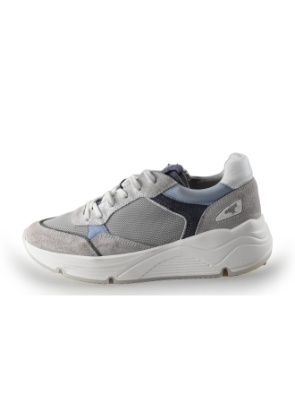 Giga Sneakers