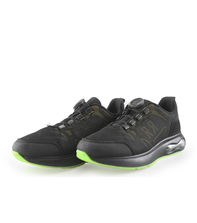 Red-Rag Sneakers