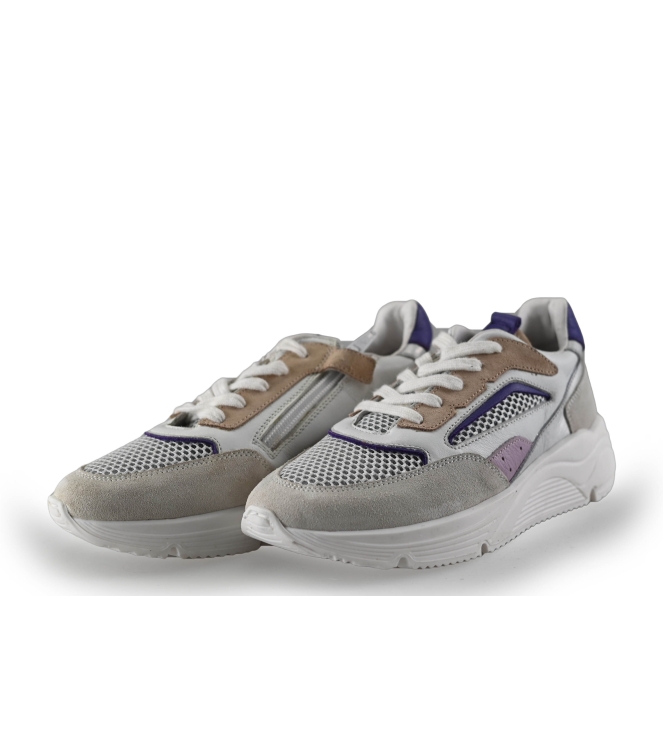 Giga Sneakers