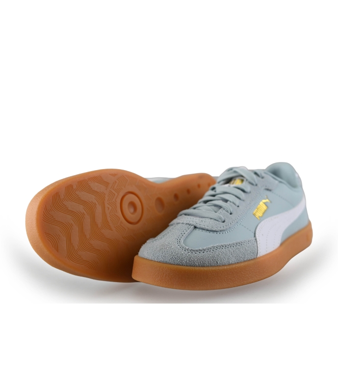 Puma Sneakers