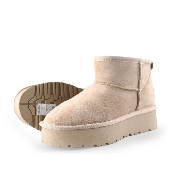 Sacha Boots
