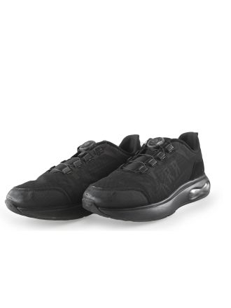 Red-Rag Sneakers