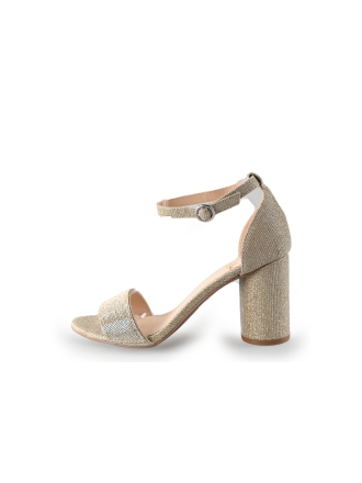 La Strada Pumps