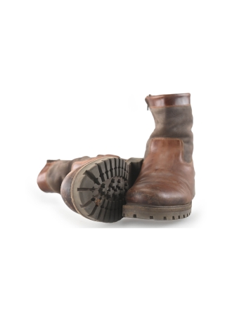 Travelin Boots