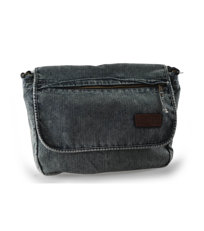 Eastpak Tas