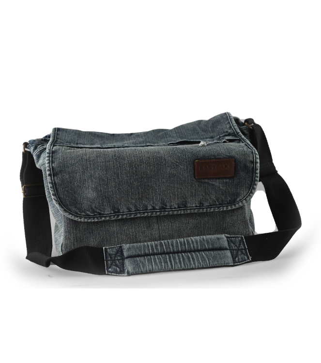 Eastpak Tas