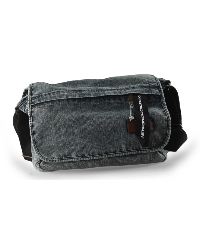 Eastpak Tas