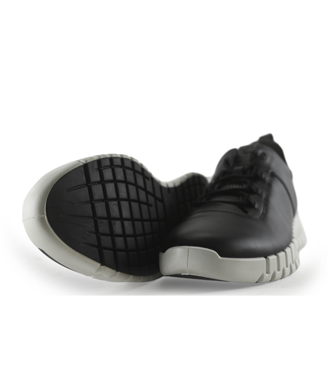 Ecco Sneakers