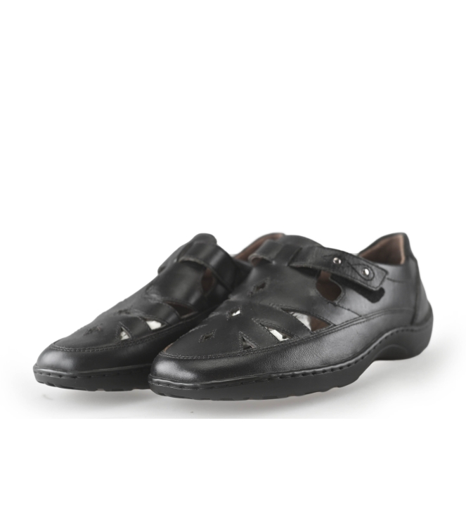 Apex Sneakers