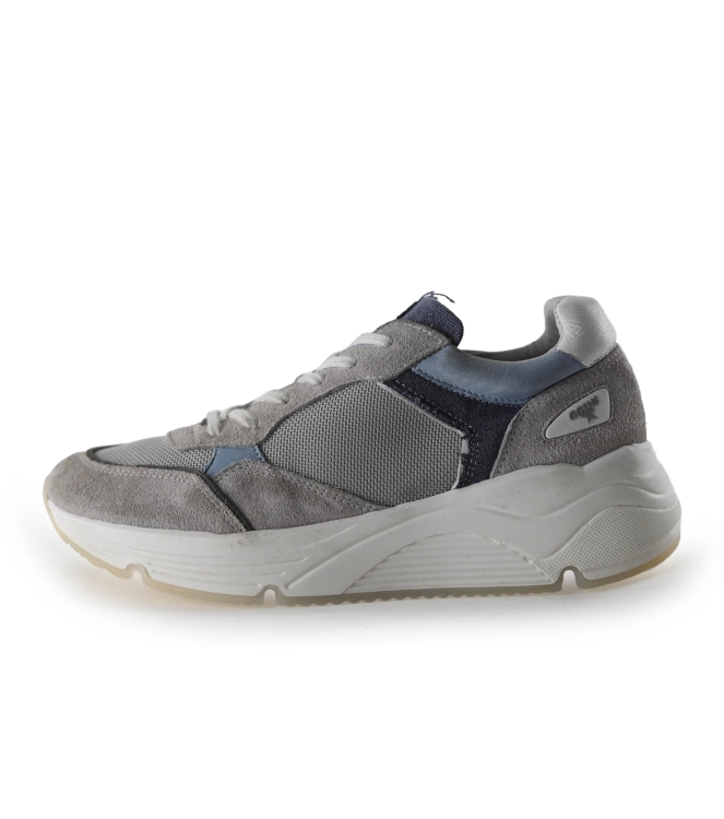 Giga Sneakers