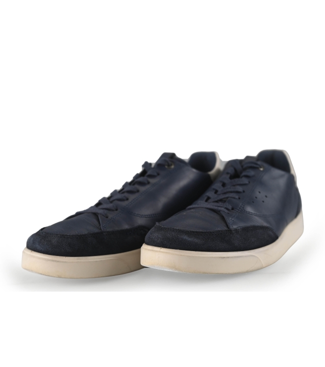 Ecco Sneakers