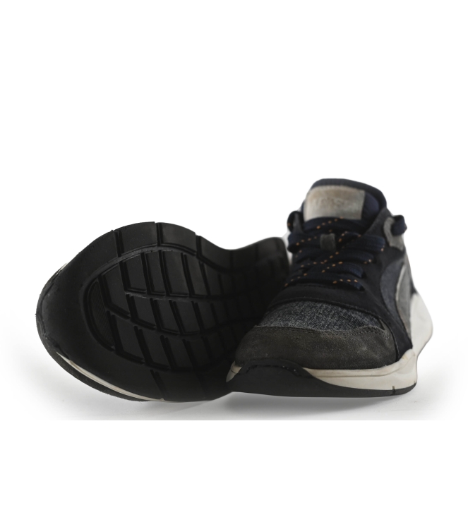 Wysh Sneakers