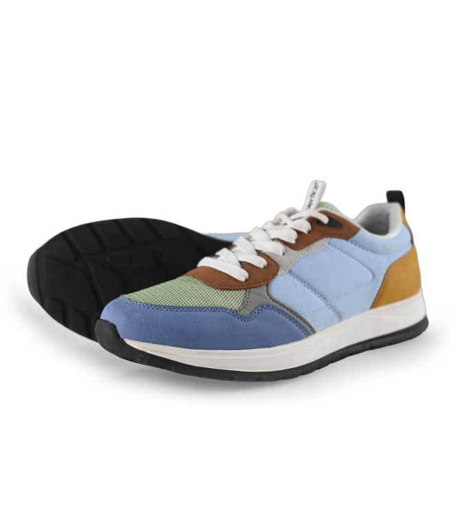 Vertice Sneakers