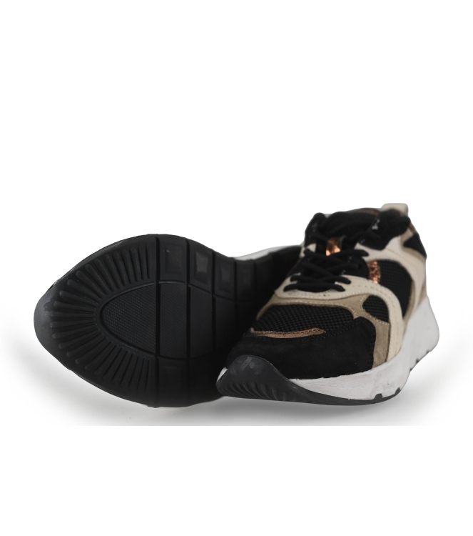 Omoda Sneakers