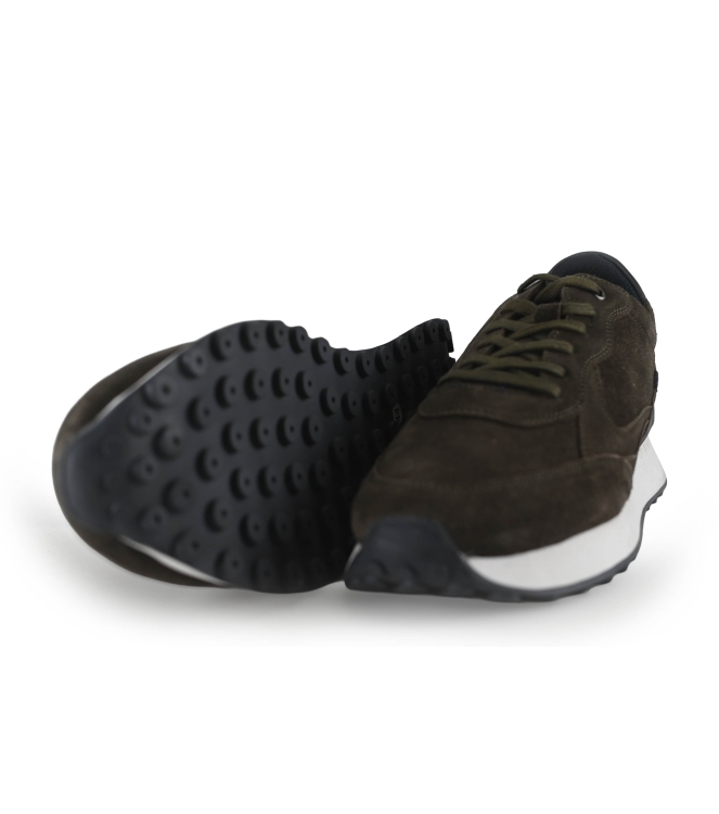Vertice Sneakers