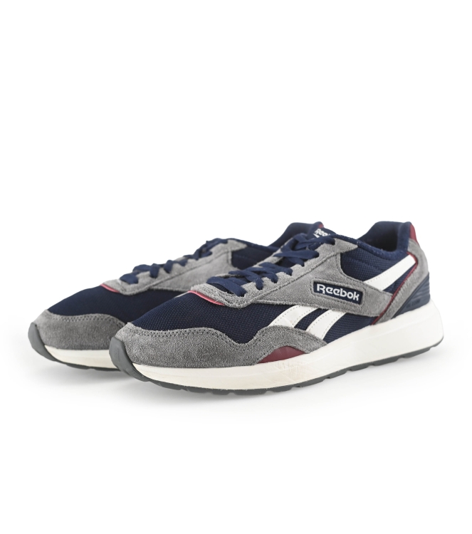 Reebok Sneakers