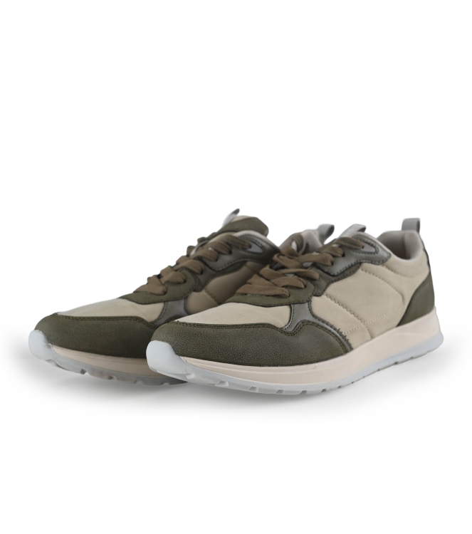 Vertice Sneakers