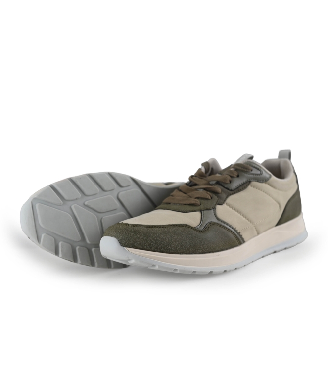 Vertice Sneakers