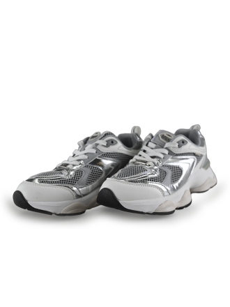 Maruti Sneakers