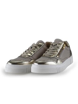 AQA Sneakers