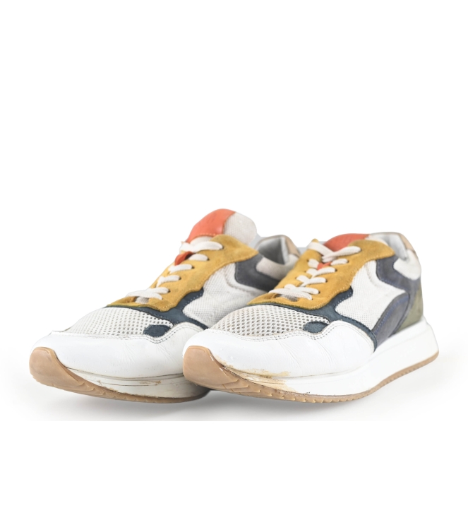 DSTRCT Sneakers