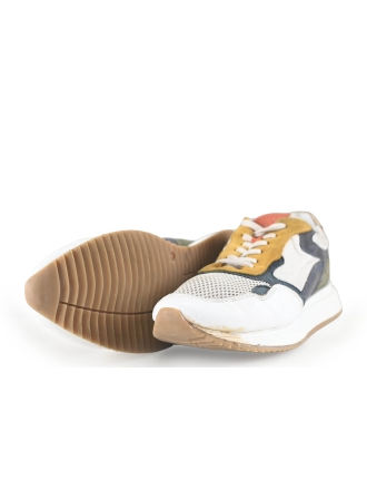 DSTRCT Sneakers