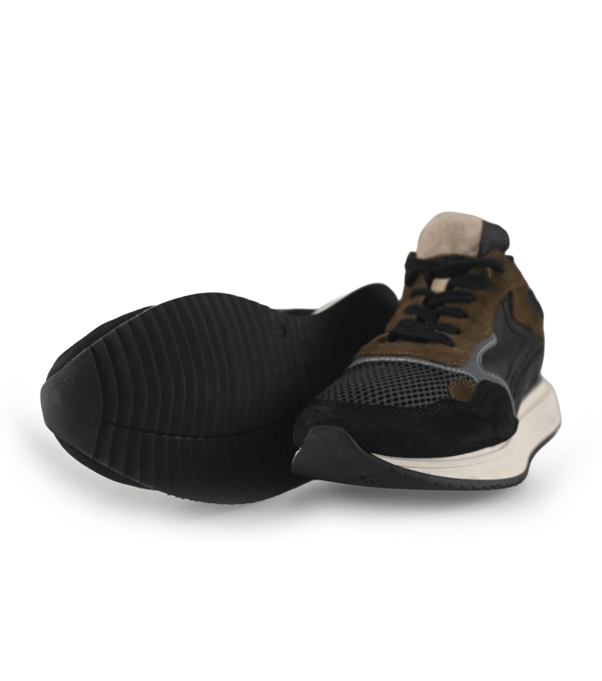 Sub55 Sneakers