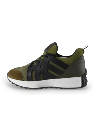 Red-Rag Sneakers