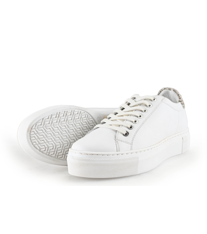 Maruti Sneakers