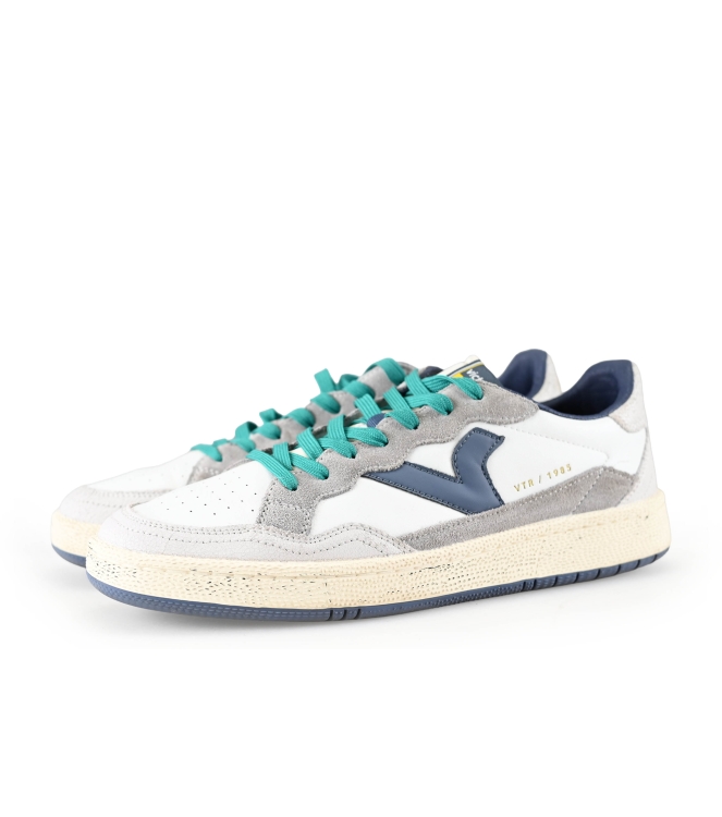 Victoria Sneakers