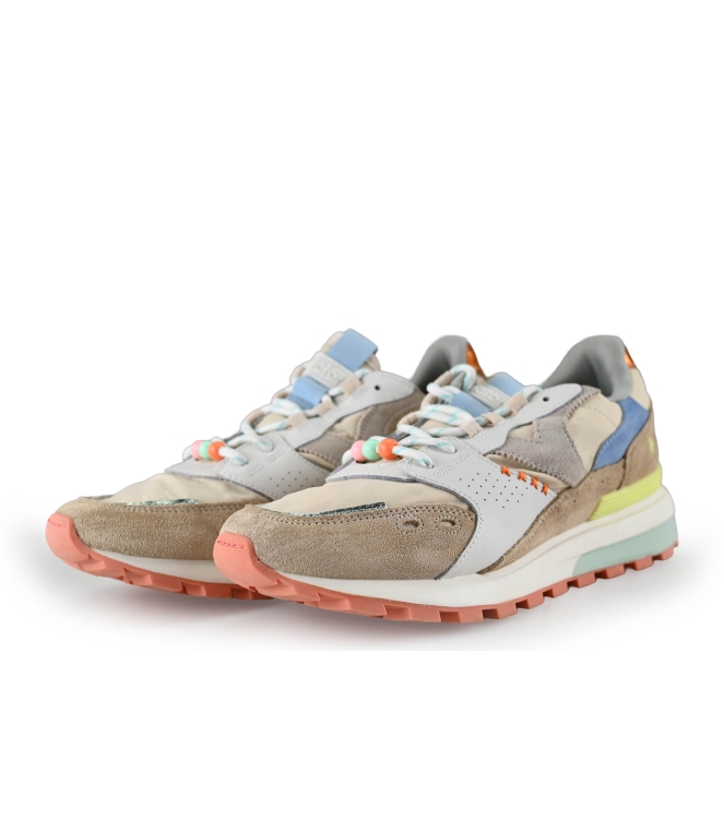 Victoria Sneakers