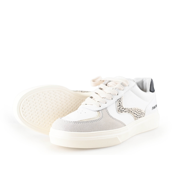 Maruti Sneakers