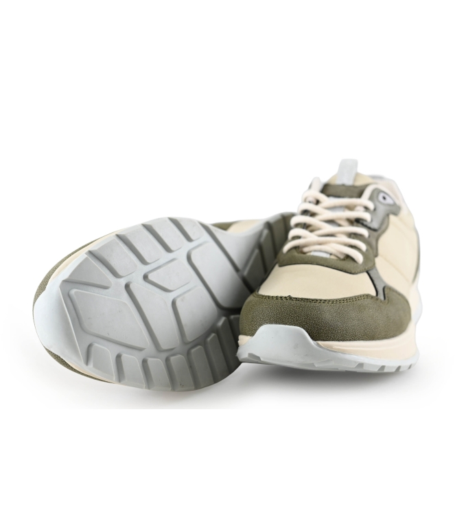 Vertice Sneakers