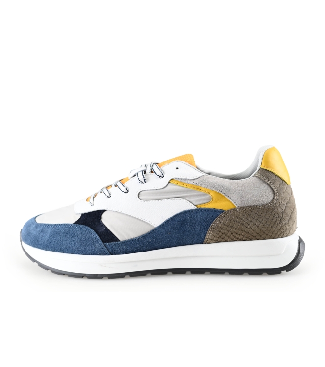 Vertice Sneakers