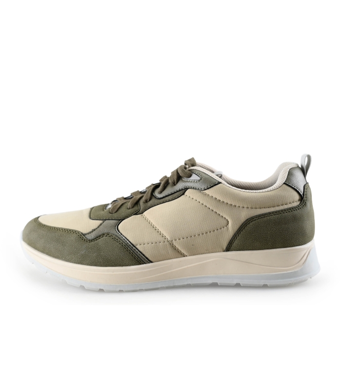 Vertice Sneakers
