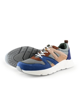 Vertice Sneakers