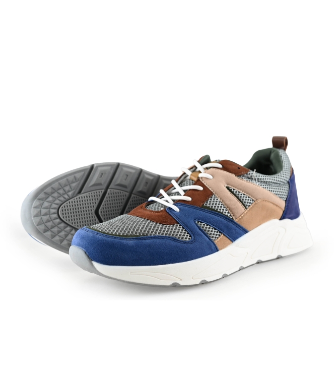 Vertice Sneakers