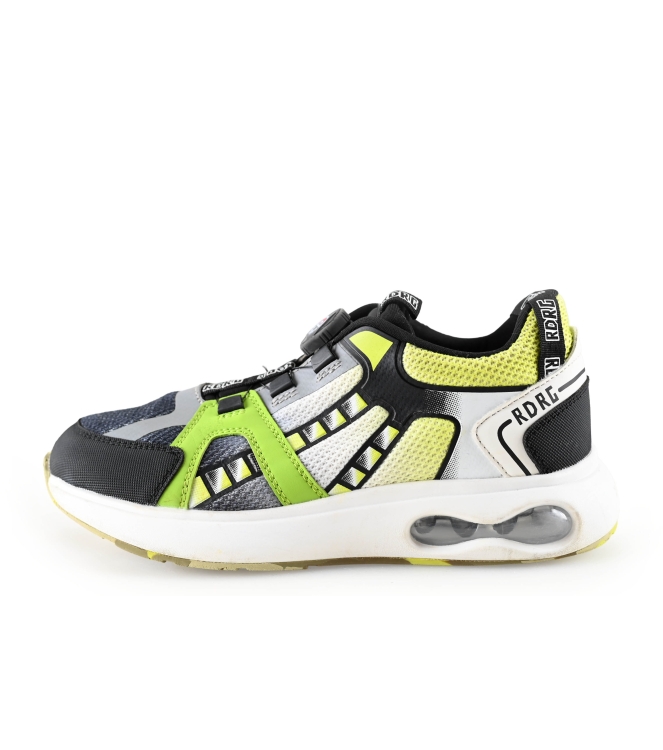 Red-Rag Sneakers