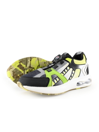 Red-Rag Sneakers