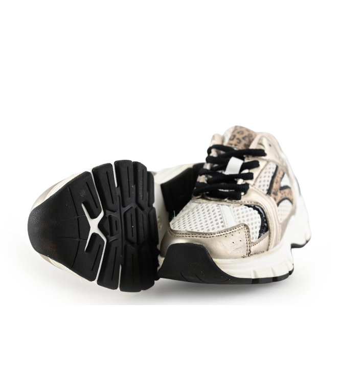 DSTRCT Sneakers