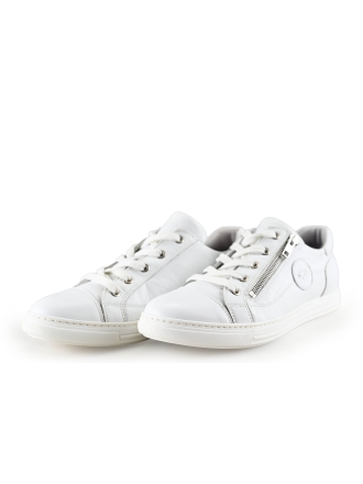 AQA Sneakers