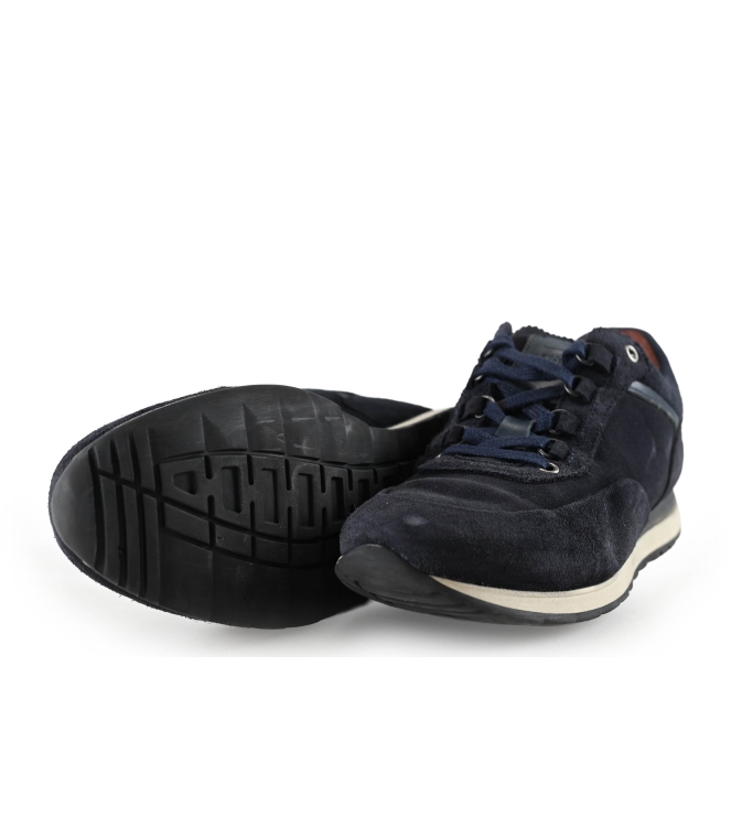 Tozen Sneakers
