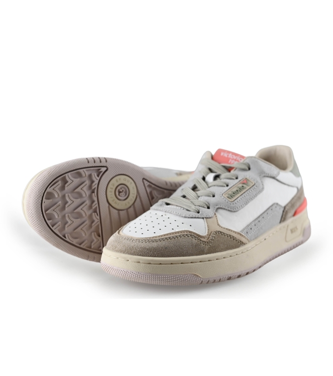 Victoria Sneakers