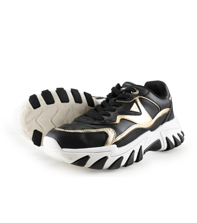 Guess Sneakers