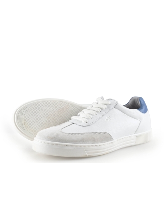 AQA Sneakers