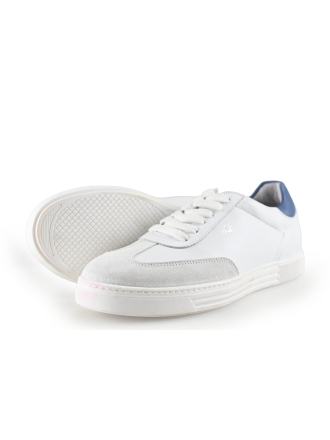 AQA Sneakers
