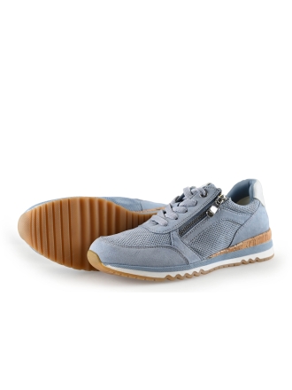 Nova Sneakers