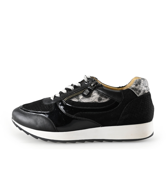 Helioform Sneakers