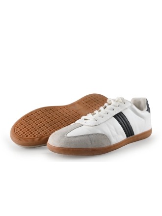 Only Sneakers