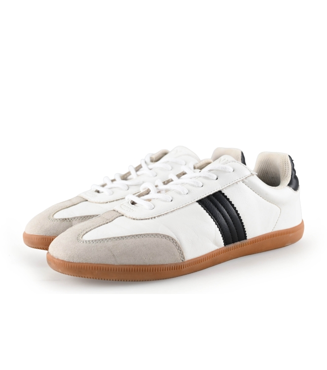 Only Sneakers